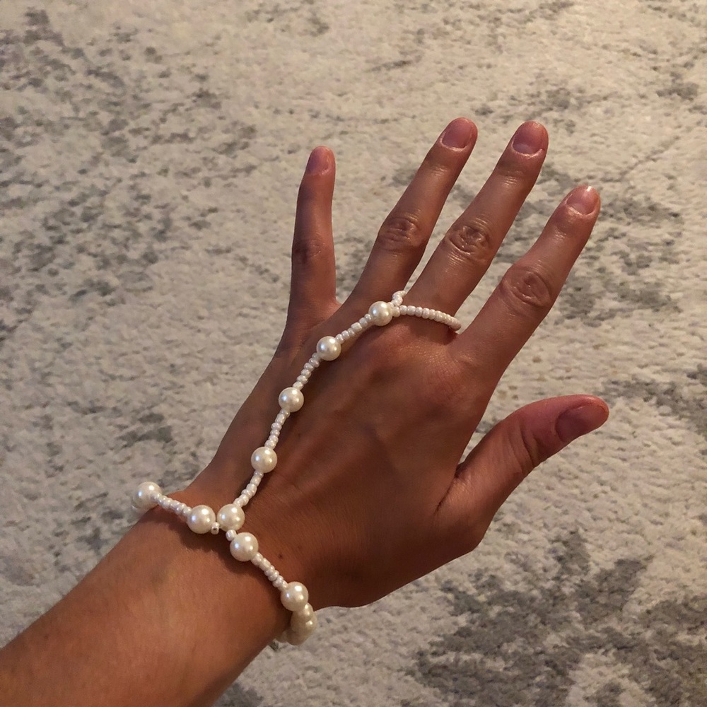 Chic white beaded pearl slave bracelet - Picture 7 of 7